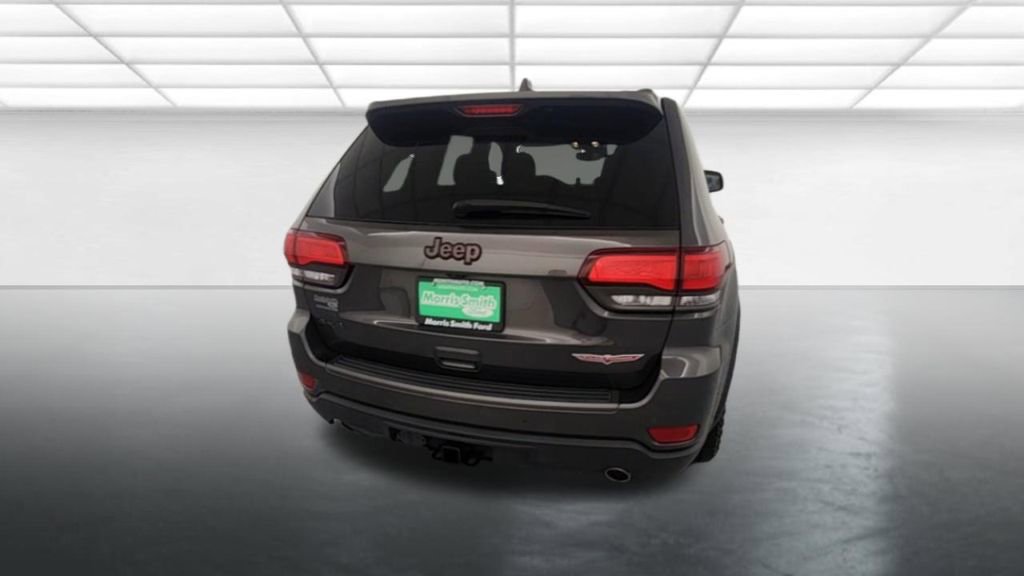 Used 2018 Jeep Grand Cherokee Trailhawk AWD/4WD image 7
