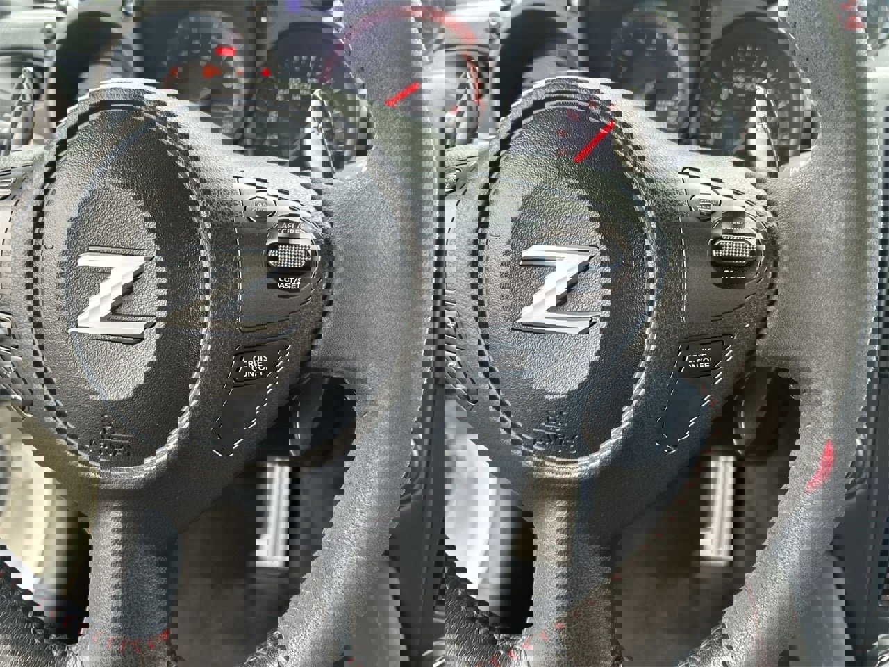 Used 2017 Nissan 370Z NISMO image 21