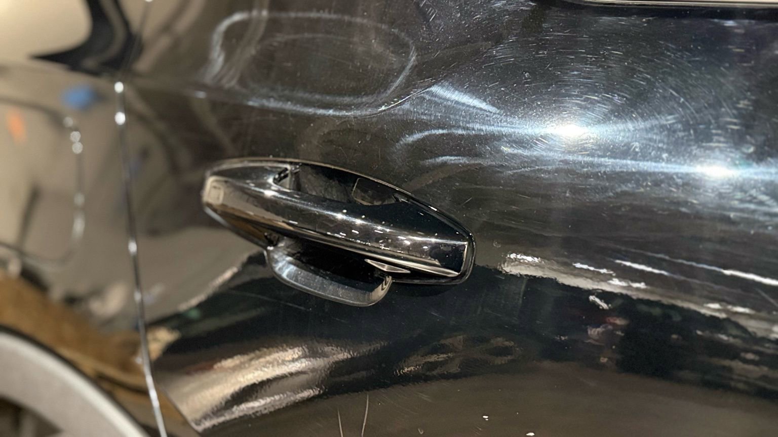 Used 2020 Volvo XC40 T5 Momentum image 15