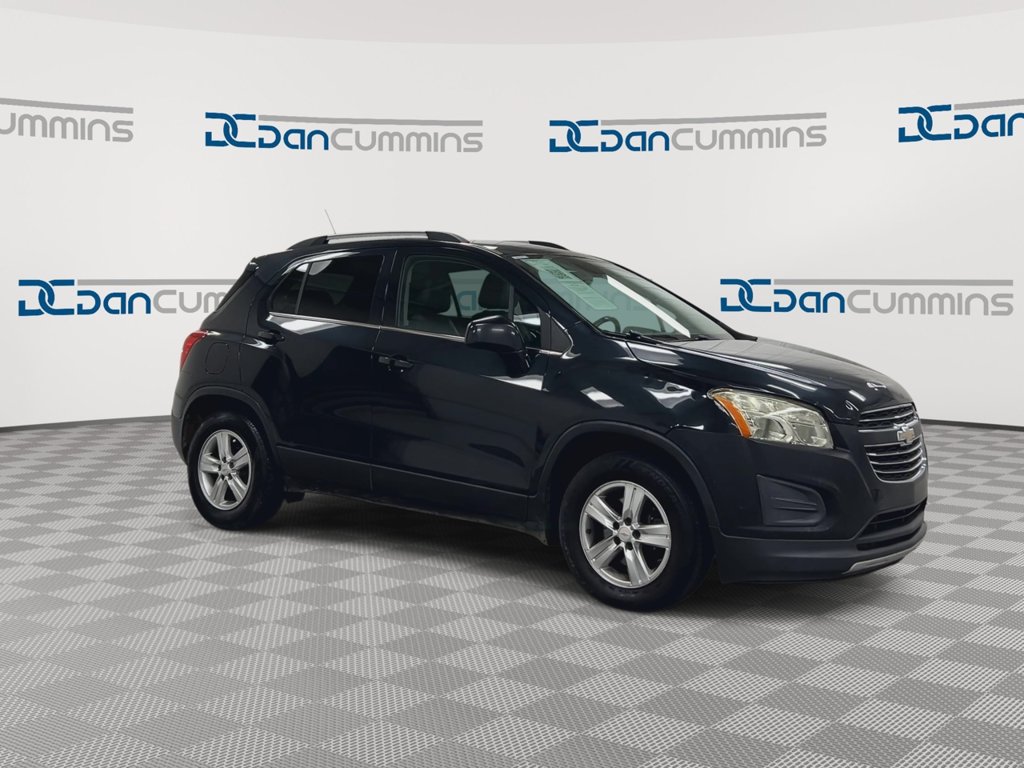 Used 2016 Chevrolet Trax LT w/ LT Convenience Package FWD image 2