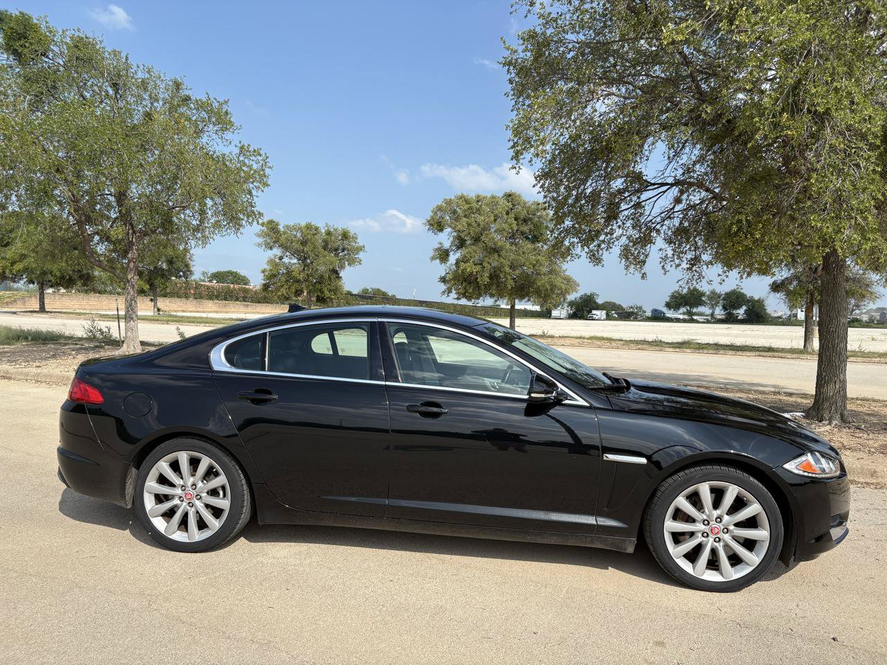 Used 2014 Jaguar XF 3.0 AWD/4WD image 50