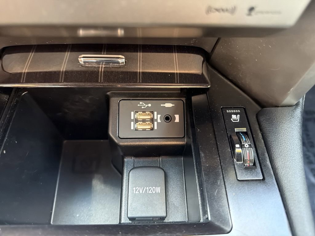 Used 2021 Lexus GX 460 Premium w/ Premium Package image 27