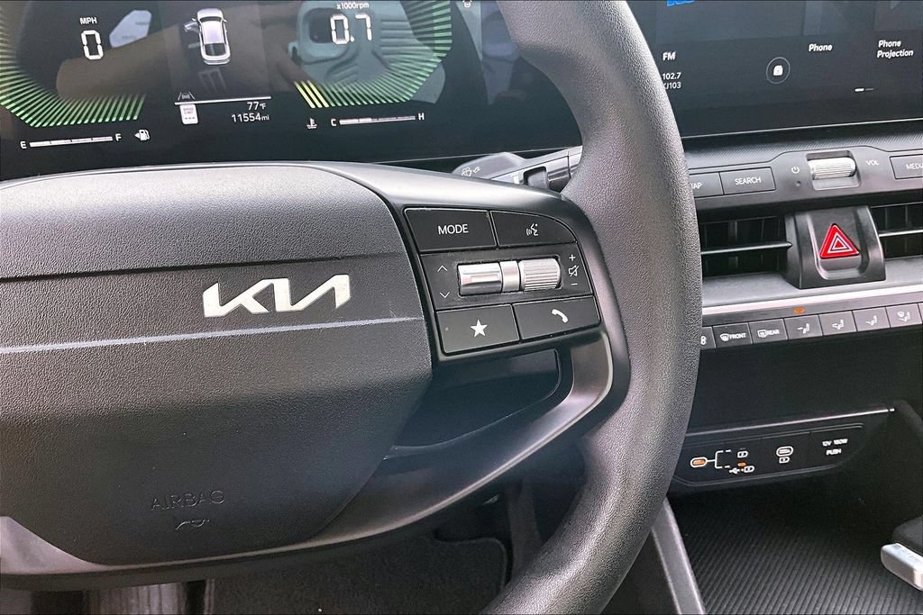 Used 2025 Kia K4 FWD image 21