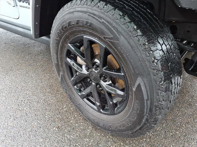 Used 2023 Jeep Wrangler Unlimited Sport AWD/4WD image 4