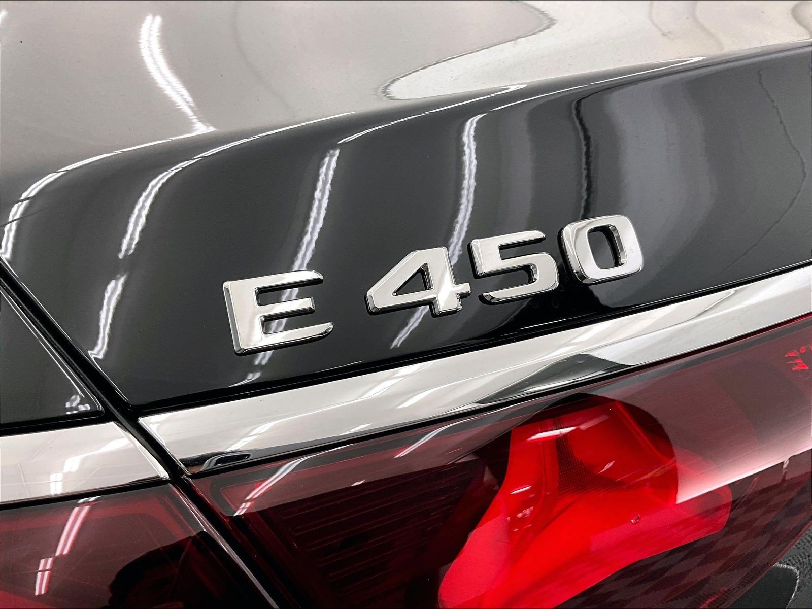 New 2026 Mercedes-Benz E 450 4MATIC Sedan image 13