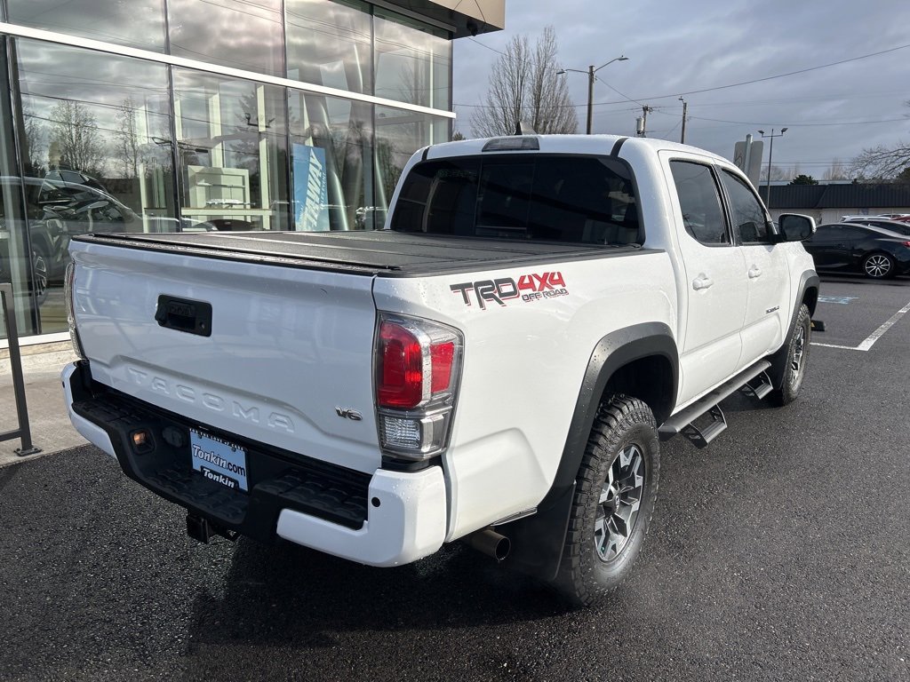 Used 2022 Toyota Tacoma TRD Off-Road image 3
