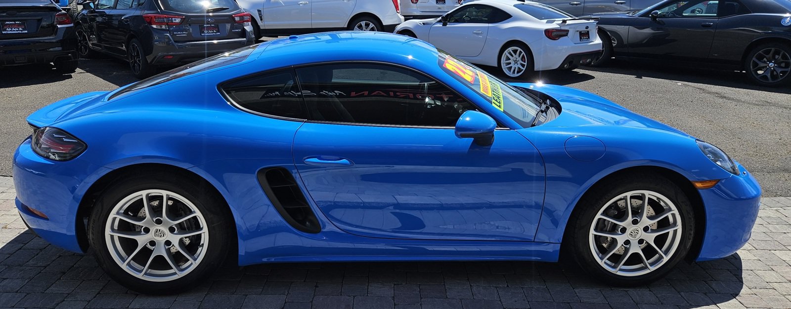 Used 2022 Porsche 718 Cayman RWD image 4
