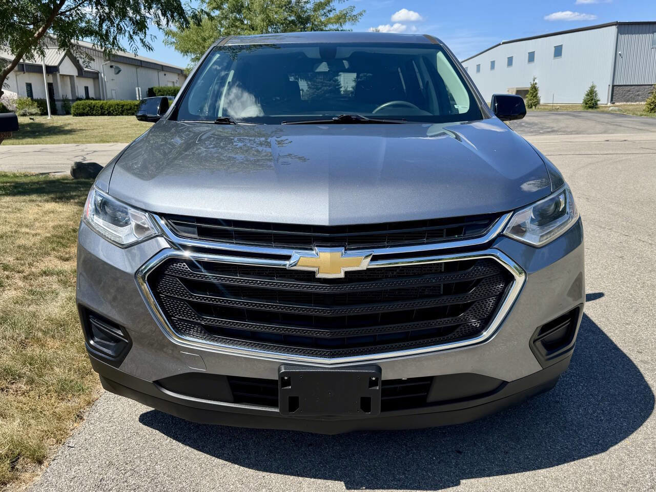Used 2020 Chevrolet Traverse LS image 3