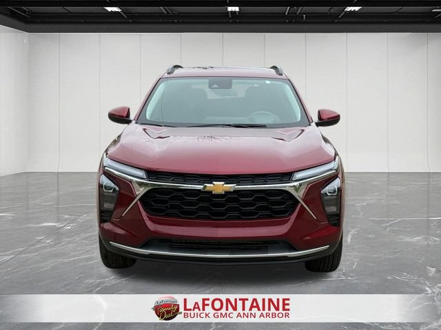 Certified 2025 Chevrolet Trax LT FWD image 8