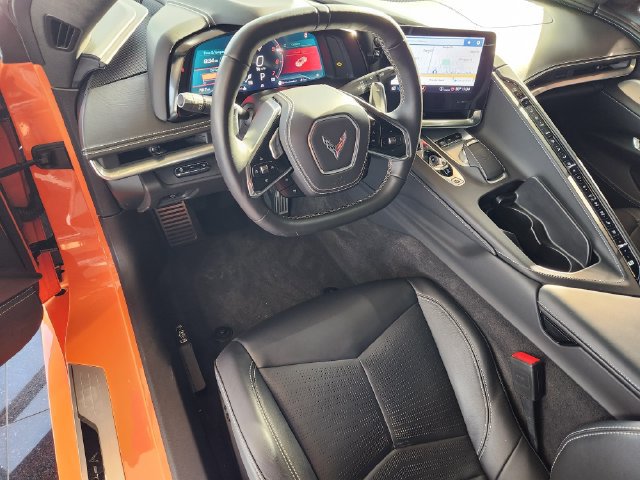 Used 2023 Chevrolet Corvette Stingray Premium Conv w/ Z51 Performance Package RWD image 26