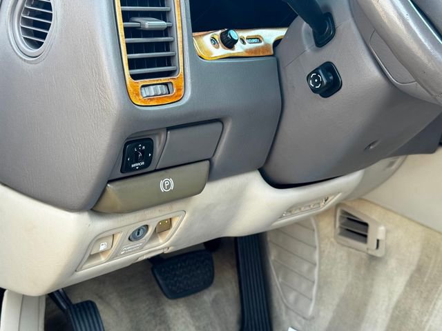 Used 1998 Lexus LS 400 image 10