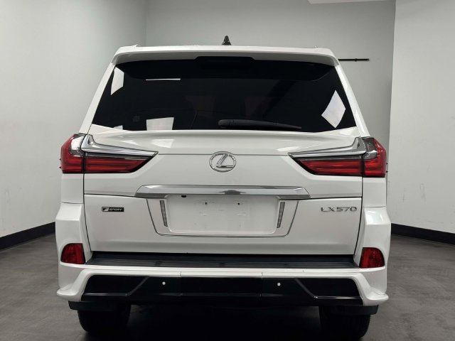 Used 2019 Lexus LX 570 4WD w/ Luxury Package image 9