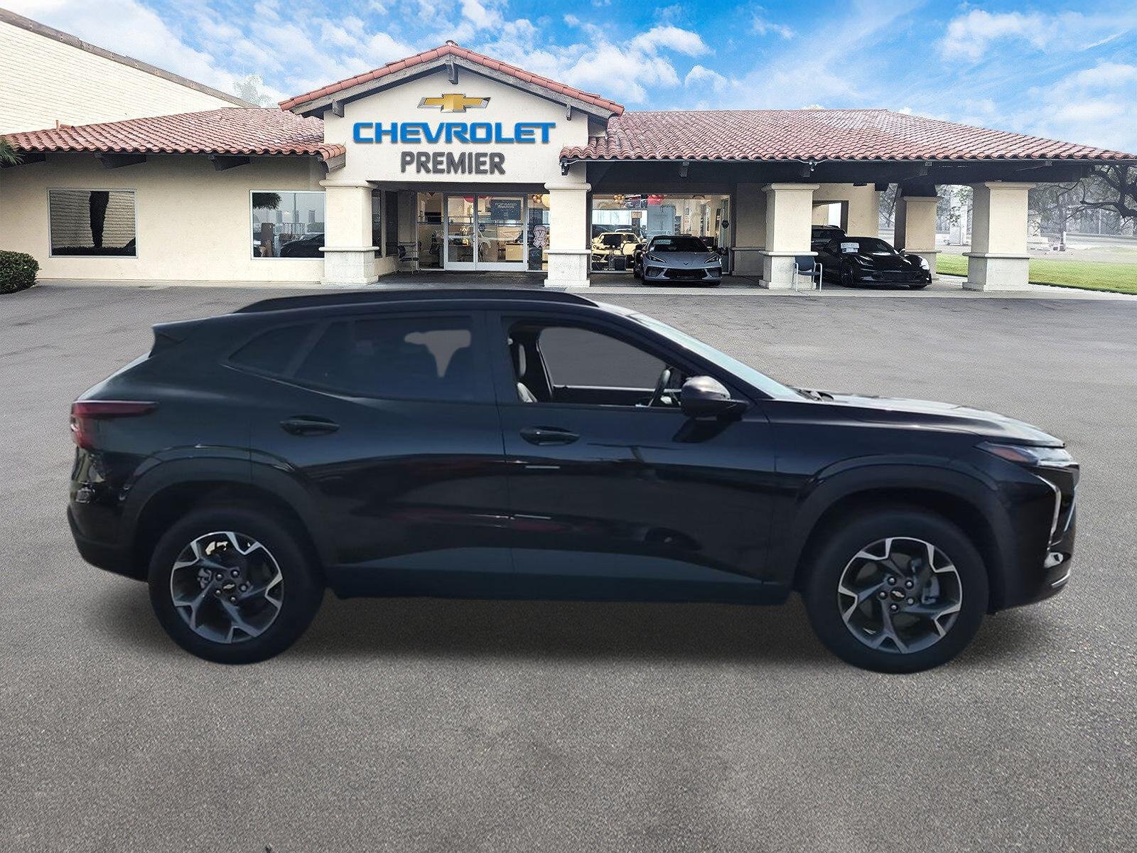 New 2026 Chevrolet Trax LT w/ Driver Confidence Package FWD image 9