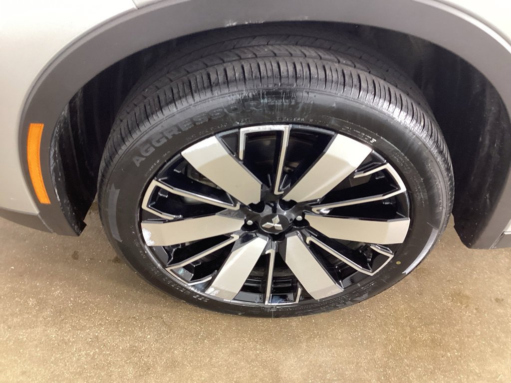 Used 2025 Mitsubishi Outlander SE AWD/4WD image 35