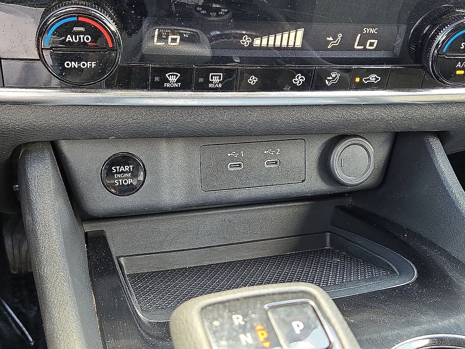 Used 2025 Nissan Rogue SV AWD/4WD image 30