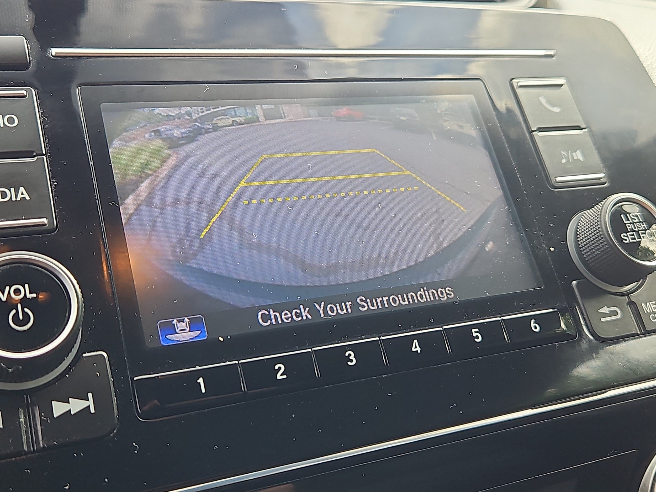 Used 2019 Honda CR-V LX image 8