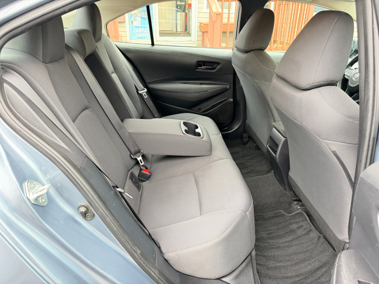 Used 2022 Toyota Corolla LE image 32