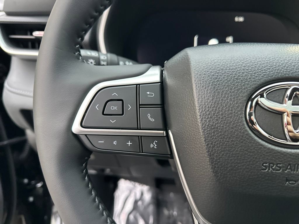 New 2025 Toyota Highlander XSE image 21