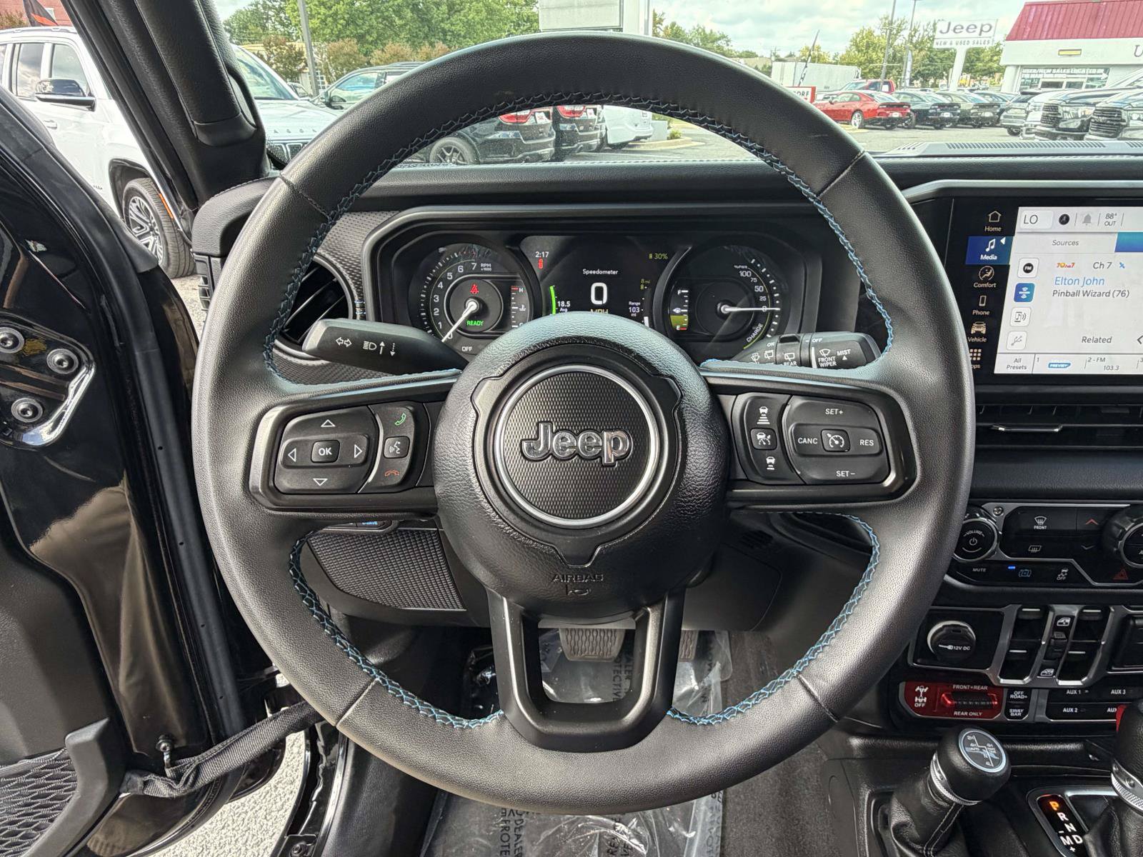Used 2024 Jeep Wrangler Unlimited Rubicon 4xe AWD/4WD image 15