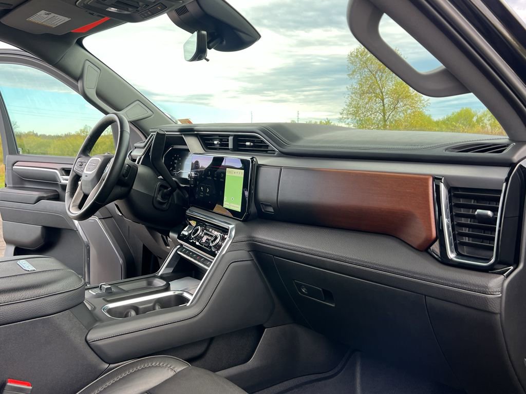 Used 2024 GMC Sierra 2500 Denali w/ Technology Package image 31