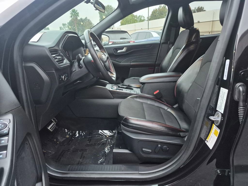 Used 2024 Ford Escape ST-Line image 27