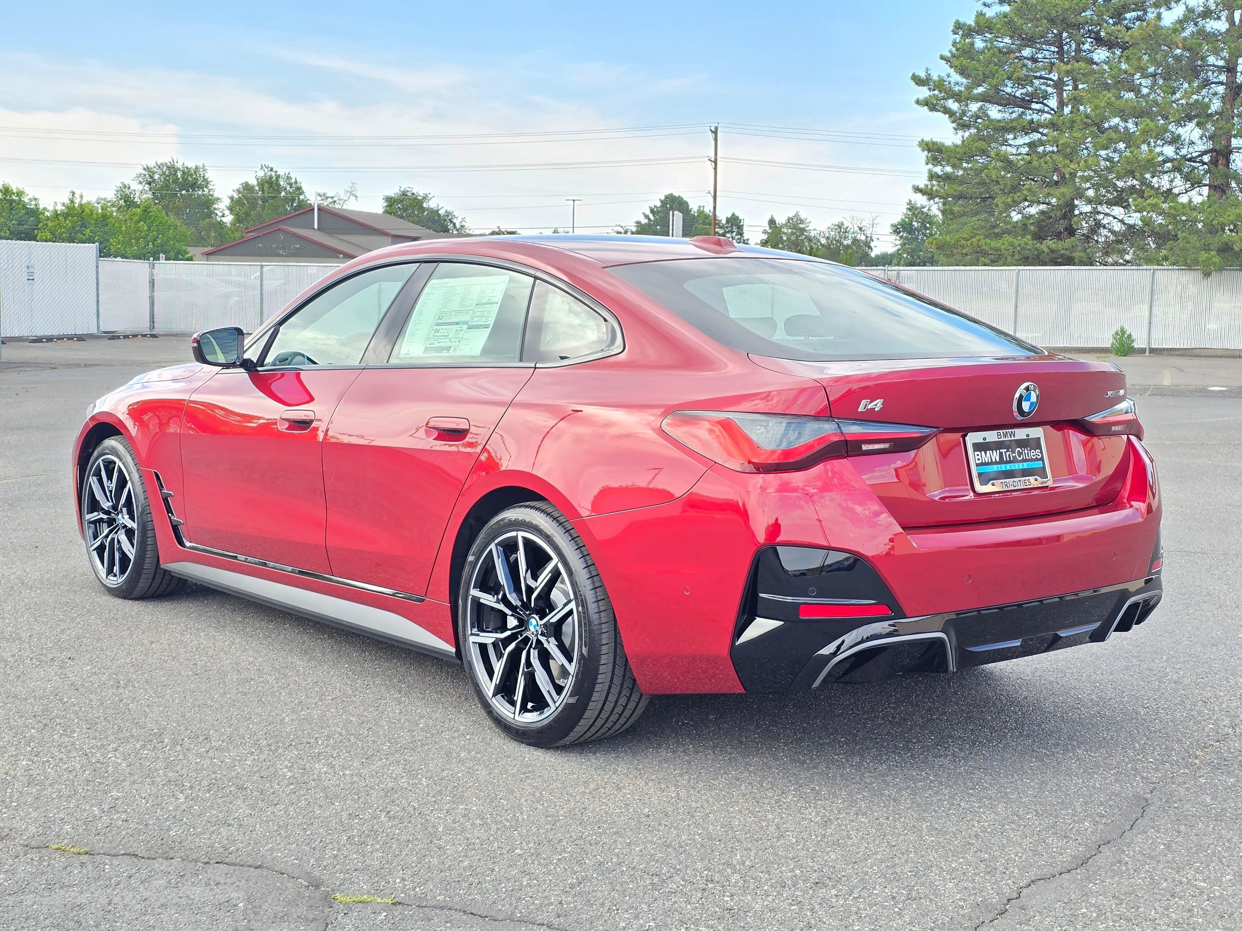 New 2026 BMW i4 xDrive40i w/ M Sport Package AWD/4WD image 4