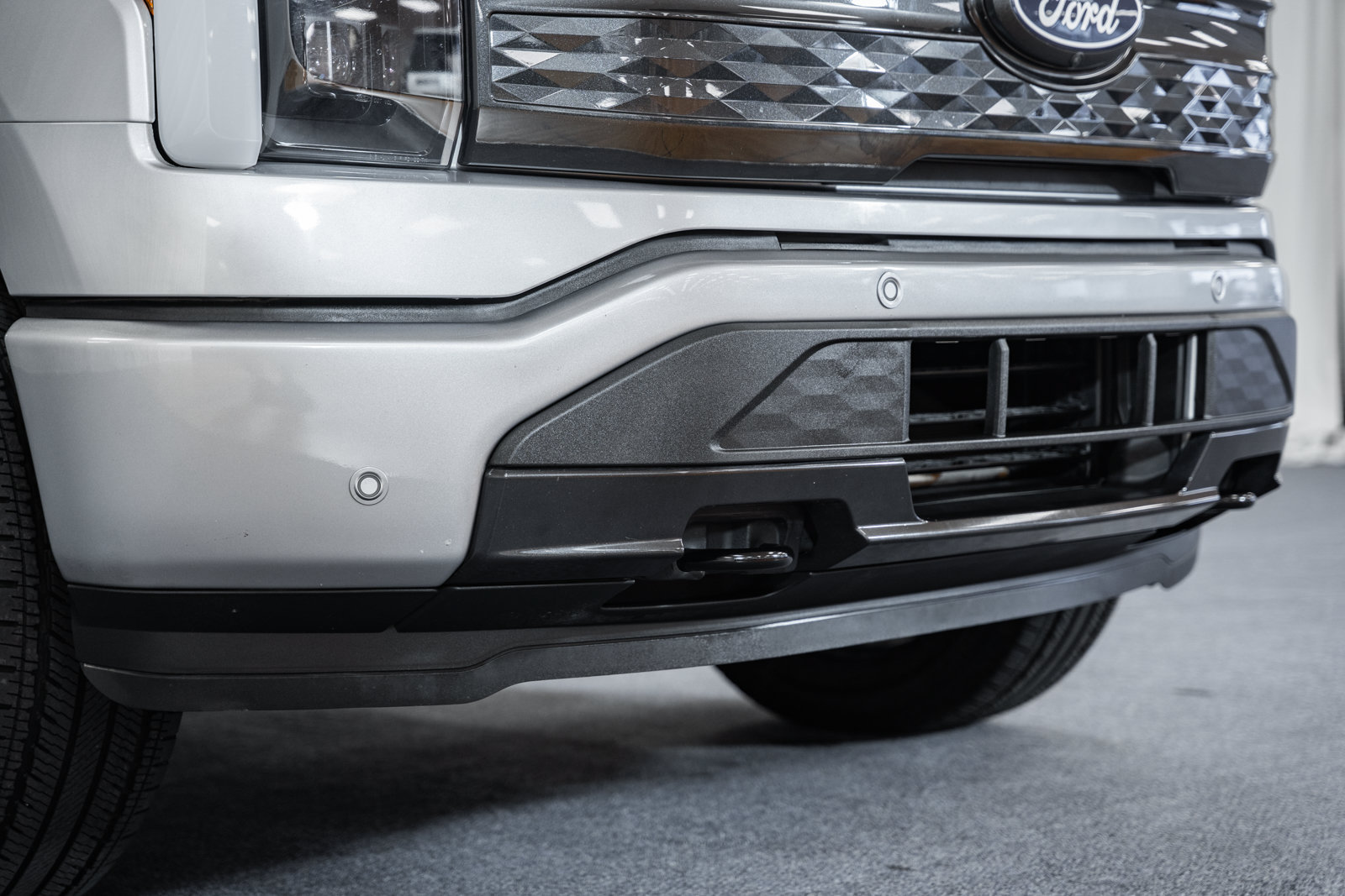 Certified 2025 Ford F150 Lightning Platinum AWD/4WD image 14