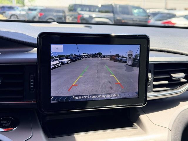 Used 2023 Ford Explorer XLT w/ Equipment Group 202A AWD/4WD image 20