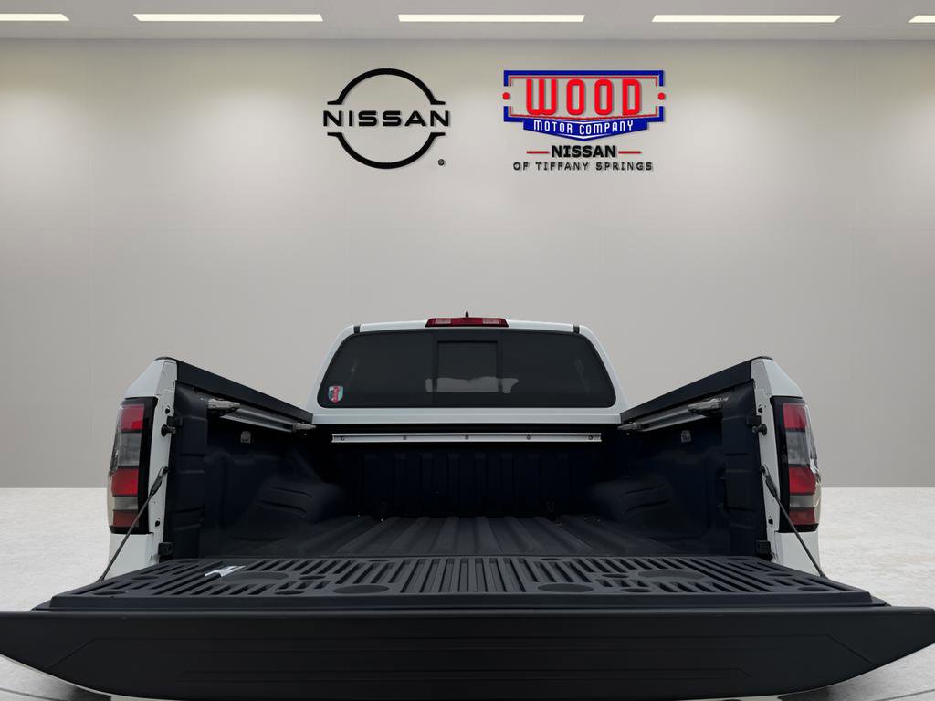 Certified 2022 Nissan Frontier SV image 9