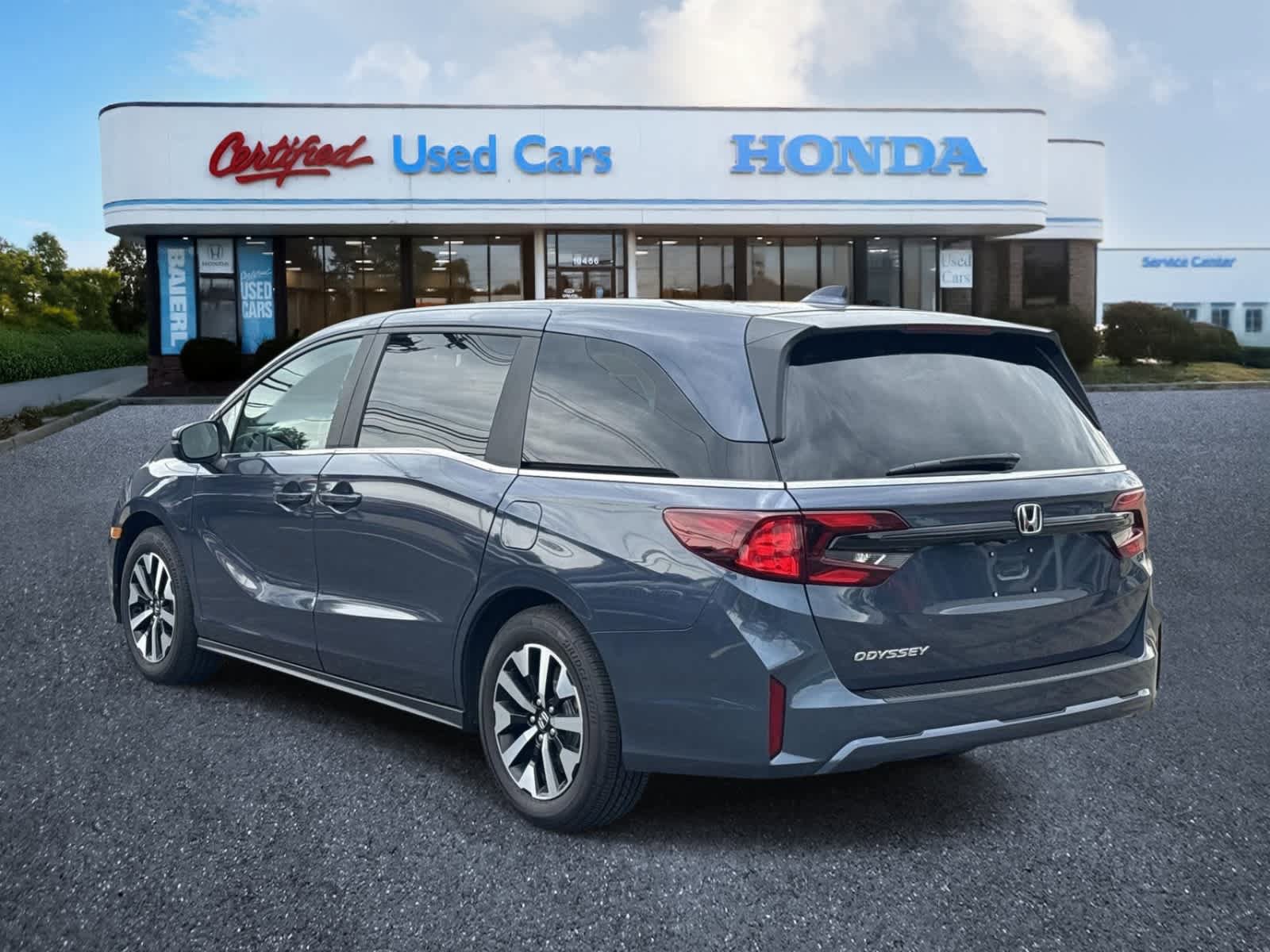 Used 2026 Honda Odyssey EX-L image 3