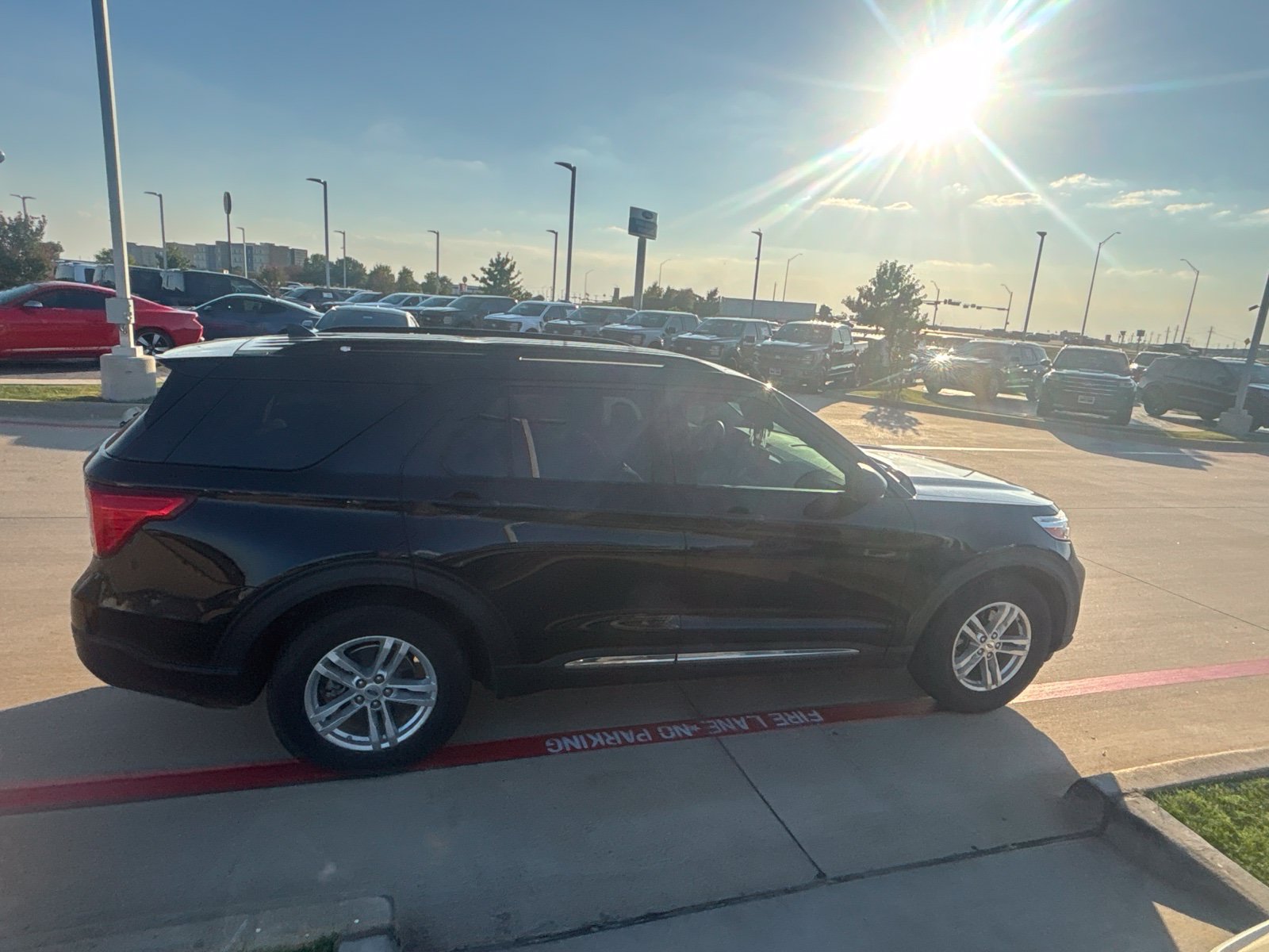 Used 2021 Ford Explorer XLT RWD image 12