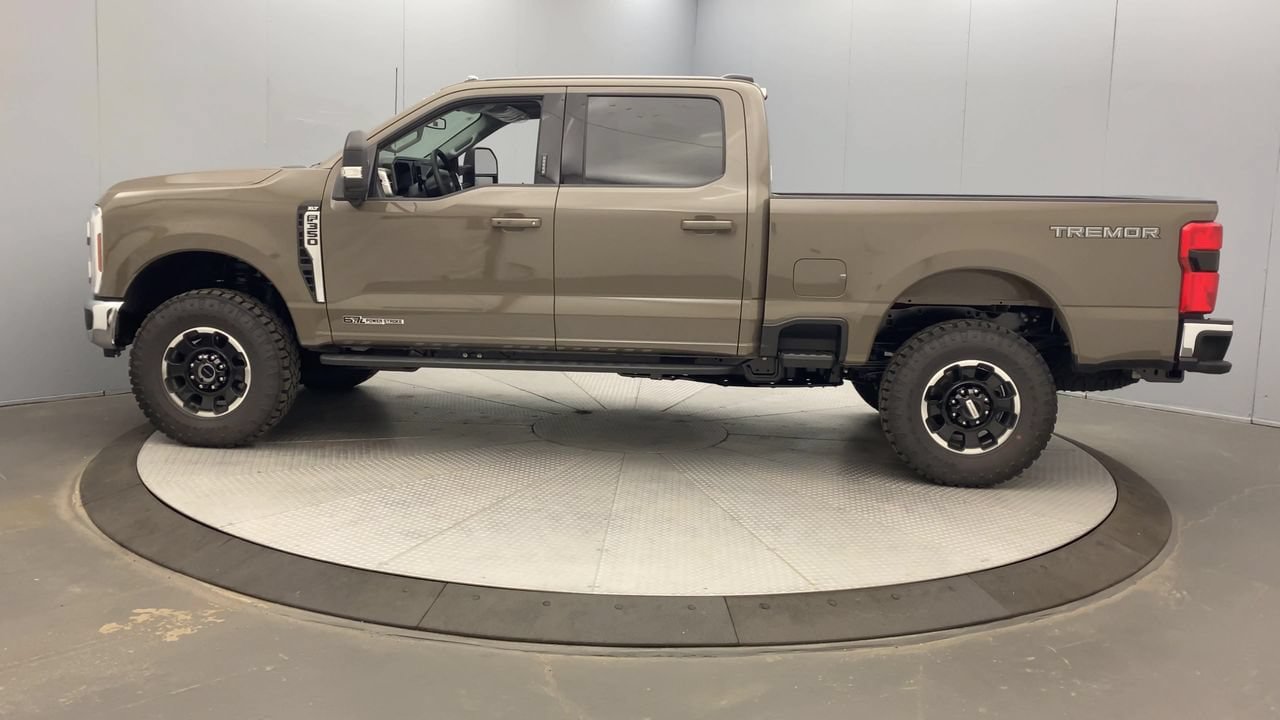 New 2026 Ford F350 XLT w/ XLT Premium Package AWD/4WD image 2