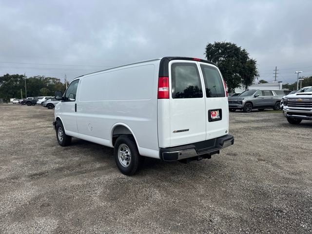 New 2025 Chevrolet Express 2500 Work Van 3D Cargo Van w/ Driver Convenience Package RWD image 7
