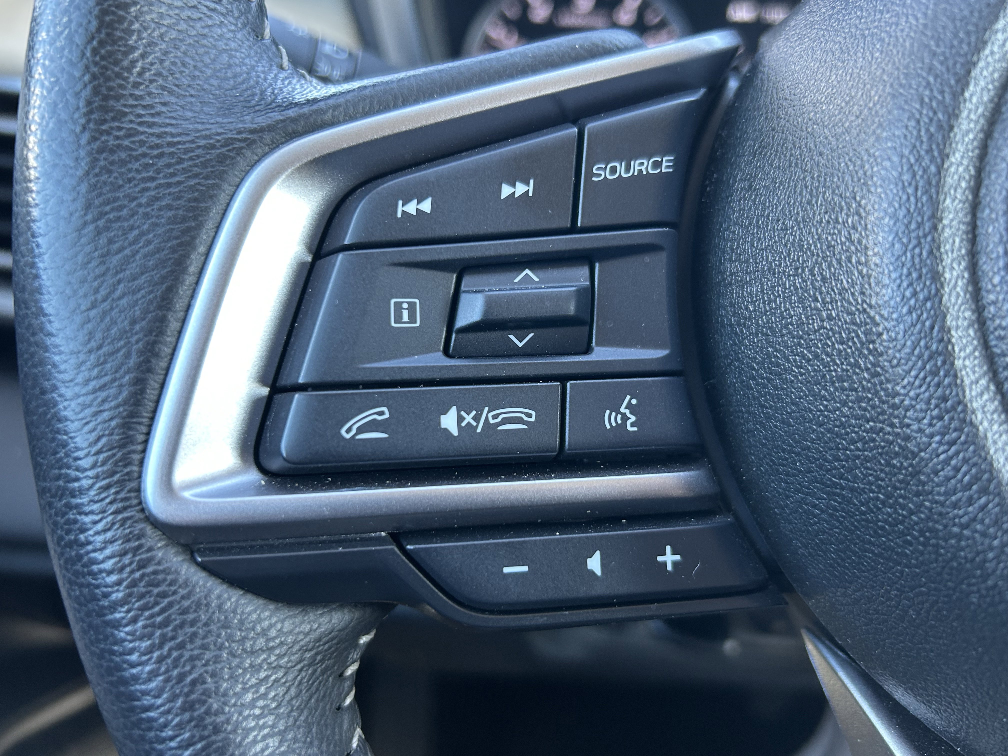 Certified 2025 Subaru Outback Limited w/ Popular Package #2 image 12