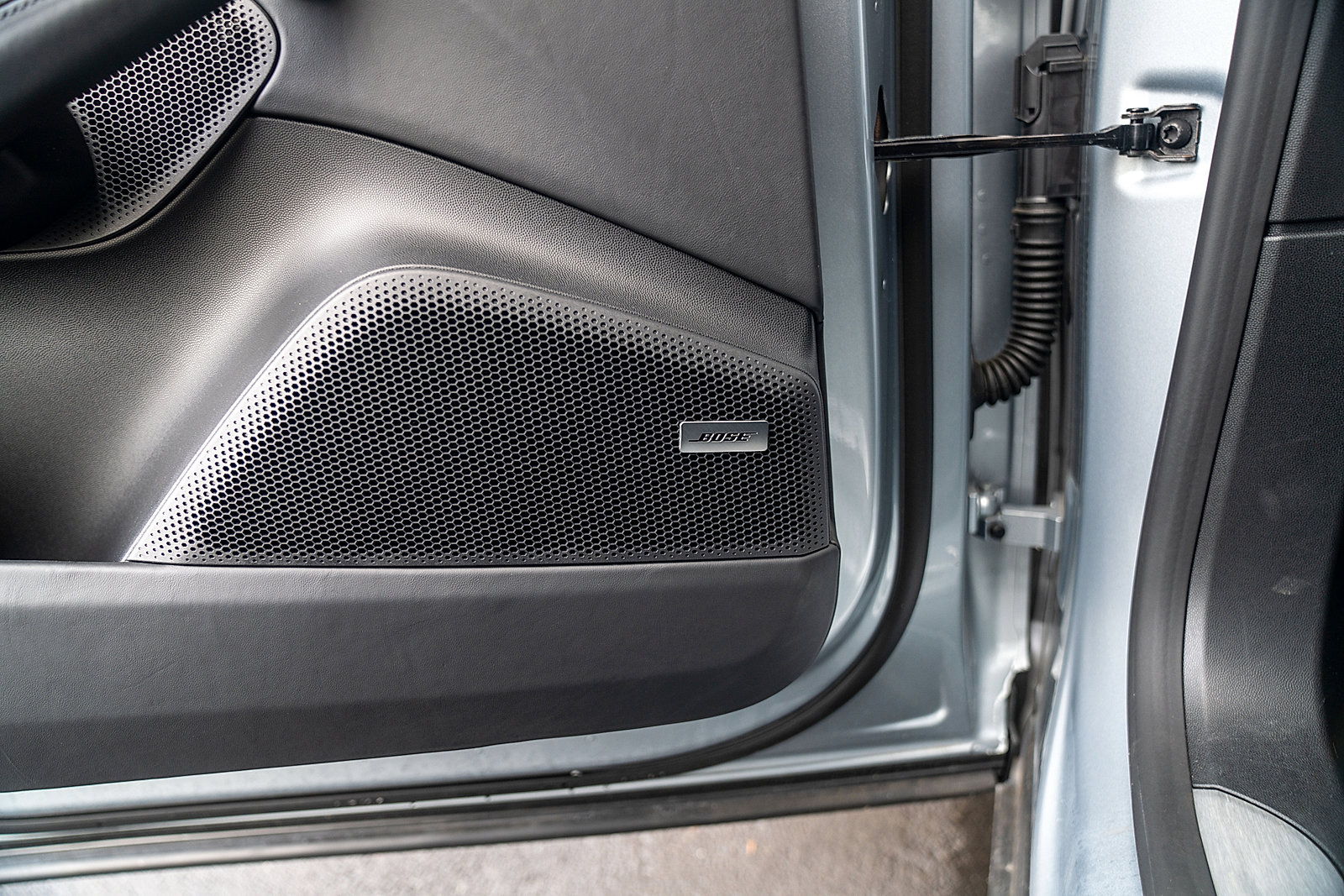 Certified 2025 Porsche Macan Electric image 18