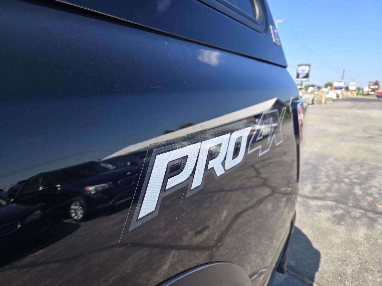 Used 2020 Nissan Titan PRO-4X w/ Pro-4x Utility Package image 20