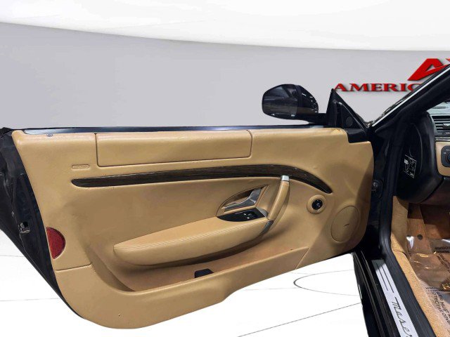 Used 2011 Maserati GranTurismo S image 16