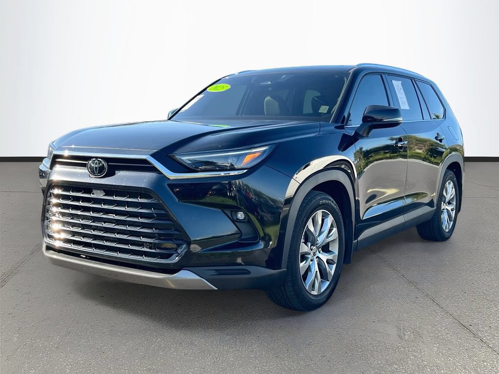 Used 2025 Toyota Grand Highlander FWD image 3