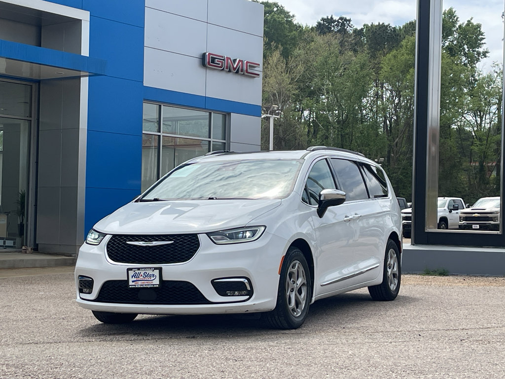 Used 2023 Chrysler Pacifica Limited FWD image 13