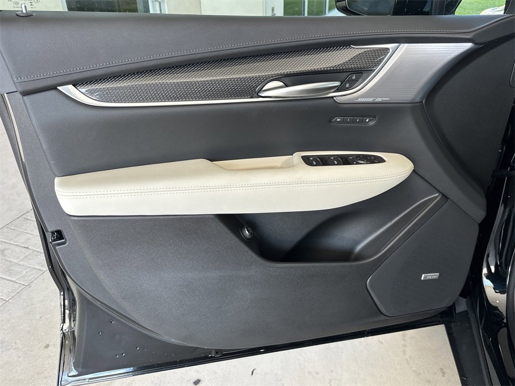 New 2025 Cadillac XT5 Sportv w/ Technology Package image 7