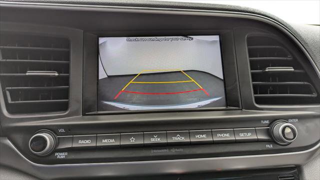 Used 2020 Hyundai Elantra SEL image 30