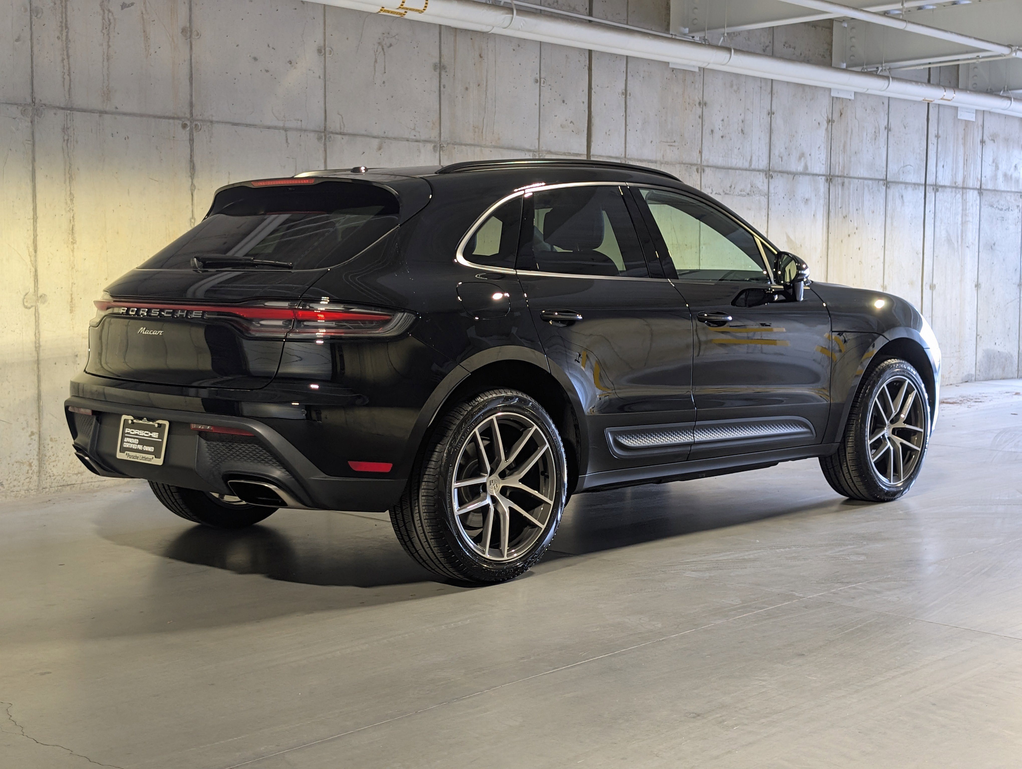 Certified 2026 Porsche Macan image 9