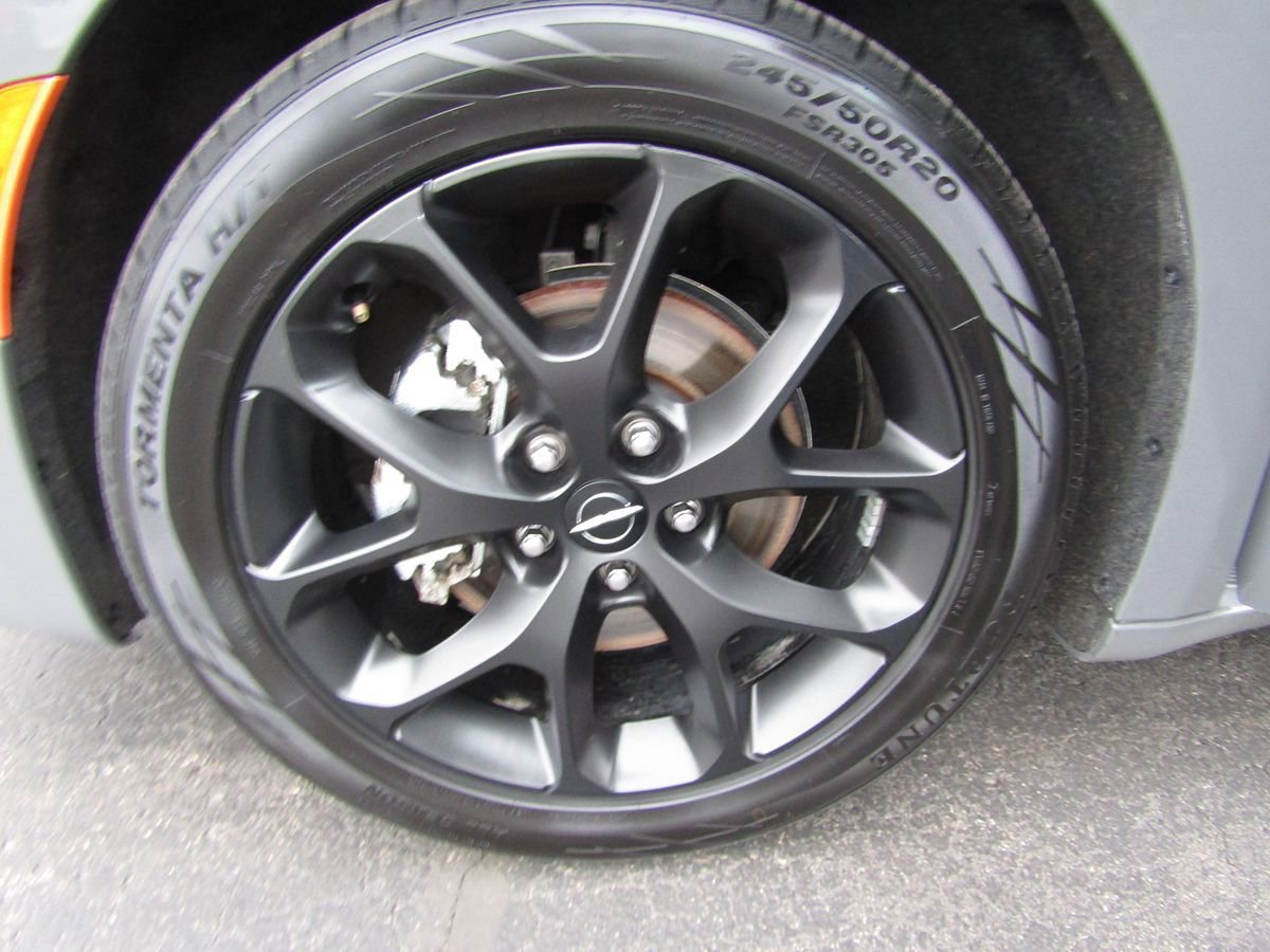 Used 2025 Chrysler Pacifica Limited image 35