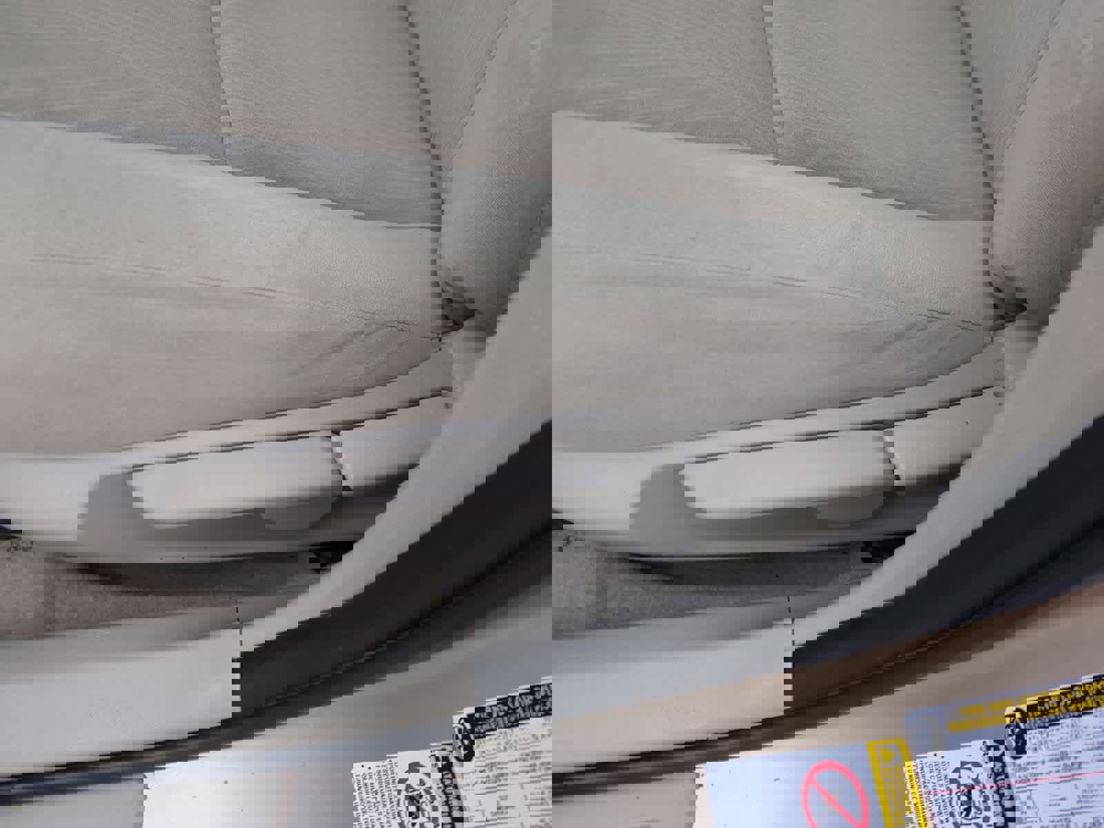 Used 2013 Toyota Corolla LE image 17