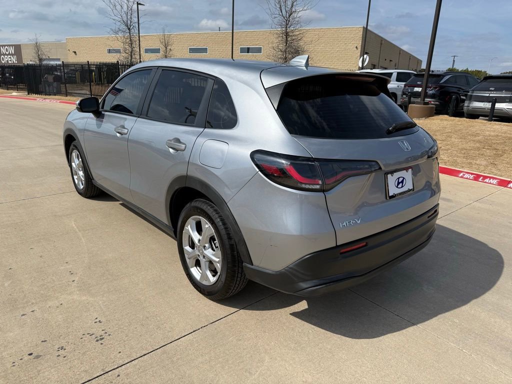 Used 2023 Honda HR-V LX image 7