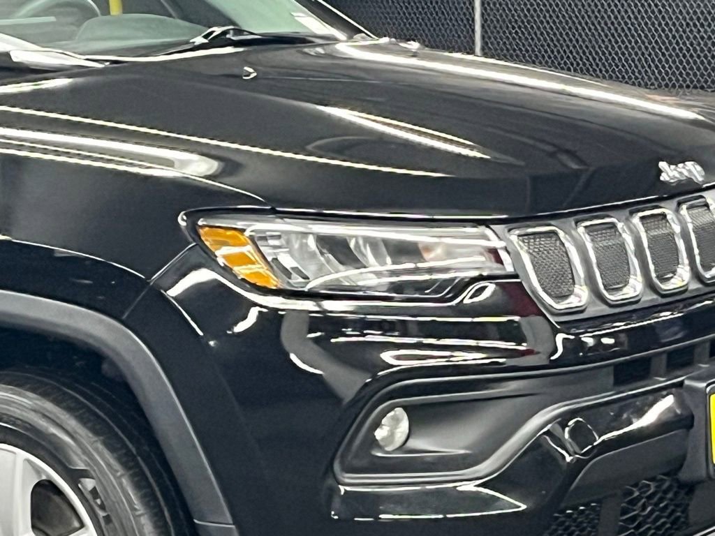 Used 2022 Jeep Compass Latitude image 38