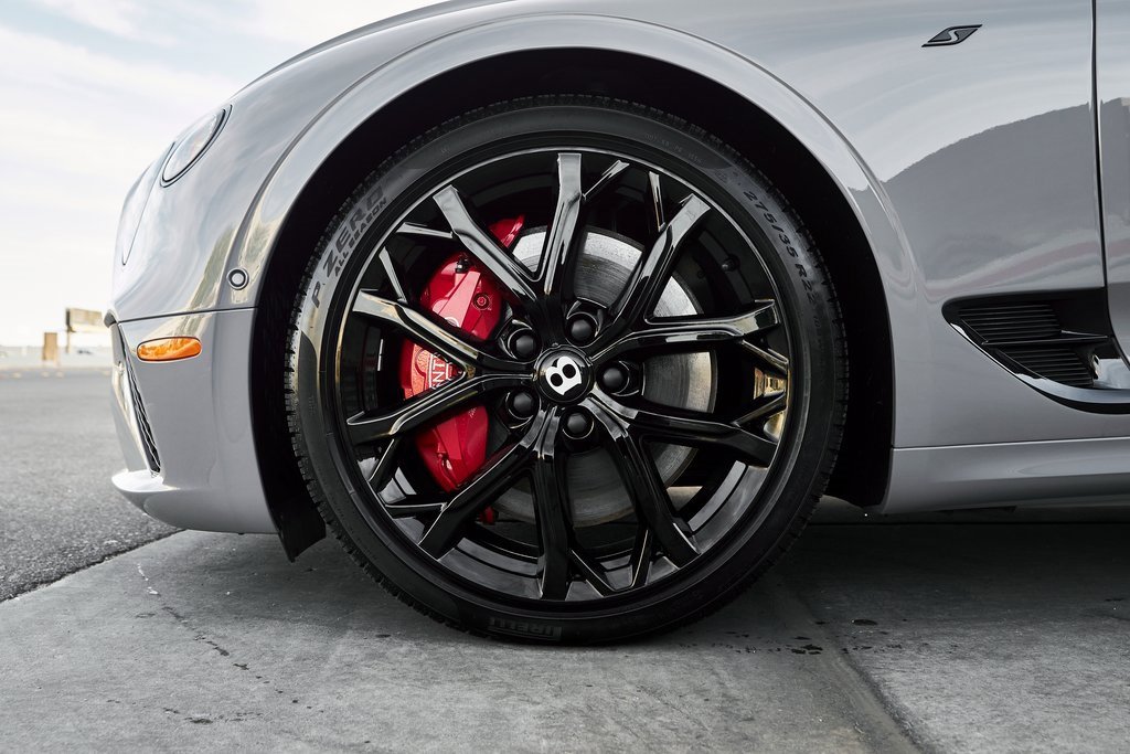 Used 2024 Bentley Continental GT S image 3