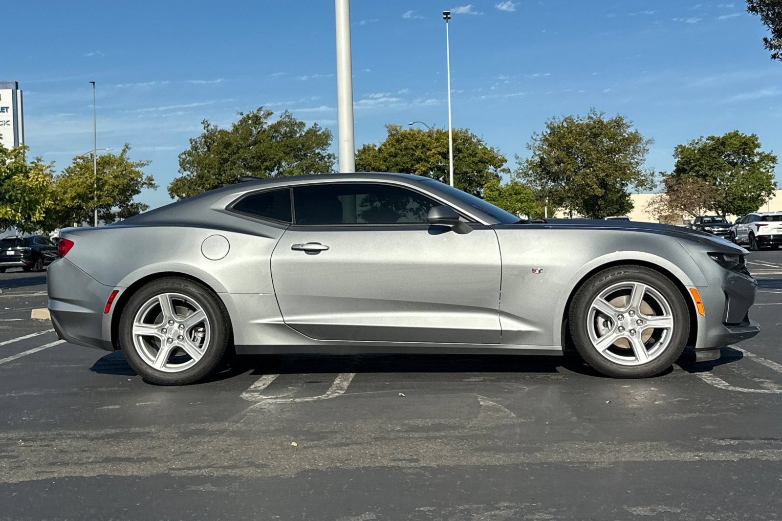 Used 2024 Chevrolet Camaro LT w/ Technology Package RWD image 3