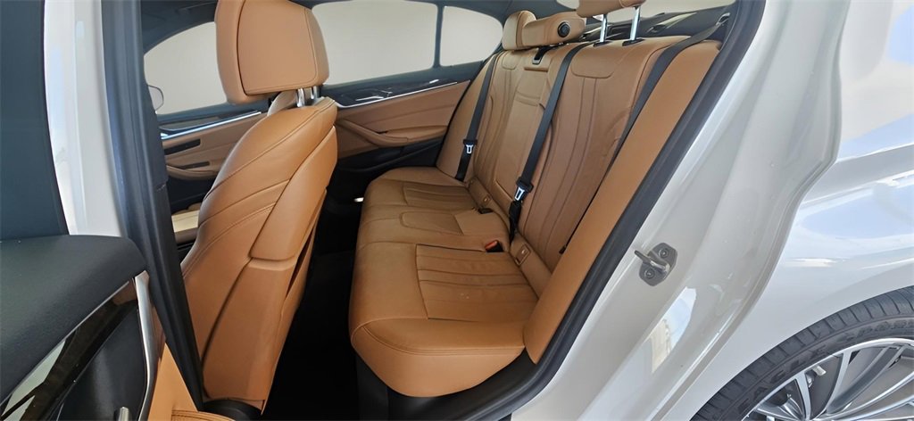 Used 2019 BMW 530i w/ Convenience Package image 17