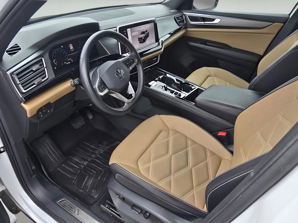 Used 2024 Volkswagen Atlas Cross Sport SE image 17